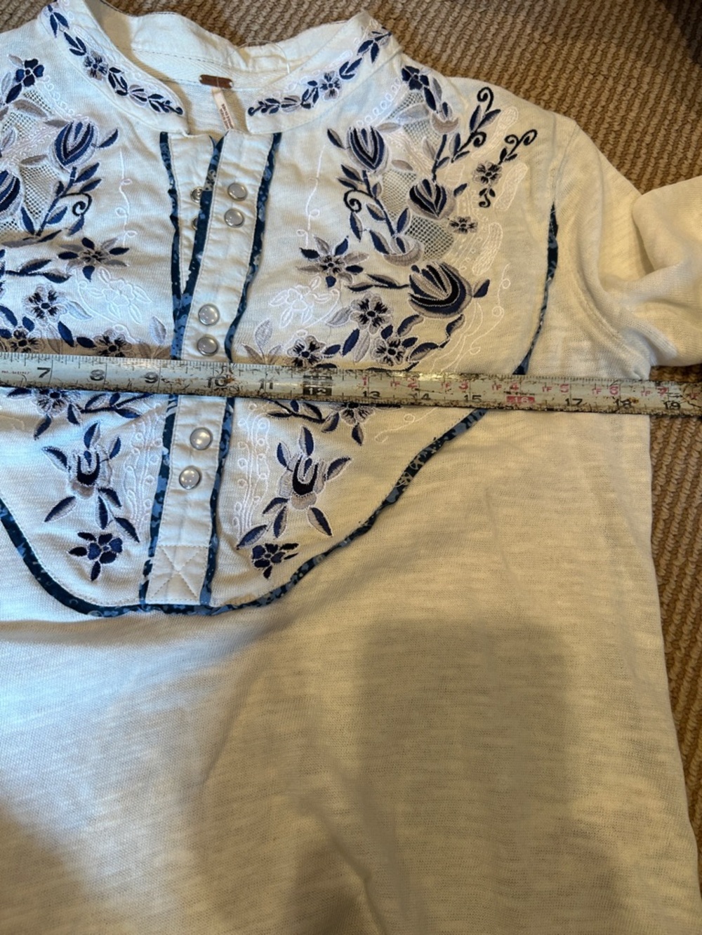 NWOT FREE PEOPLE SUNDANCE KID WESTERN HENLEY TOP size XS - Picture 10 of 11
